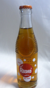 Reeves of Warrnambool dry ginger ale full bottle.