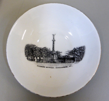 Warrnambool Souvenir Soldiers memorial saucer