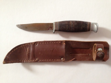 Knife, Knife and sheaf