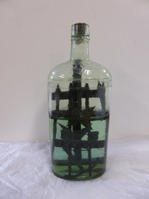 Bottle, Chinese puzzle, 19th century