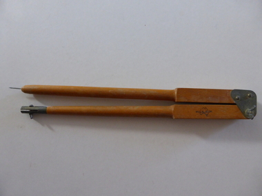 Artefact, Black board compass, c. 1950