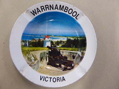 Ashtray, Mid 20th century