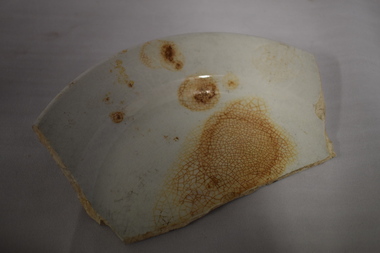 Plate, Fragment Hotel Mansions, 1920s