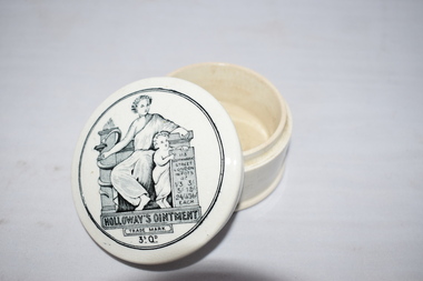 China, Dish Holloway's Ointment, 1920s