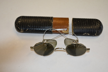Functional object - Spectacles and case, Early 20th century