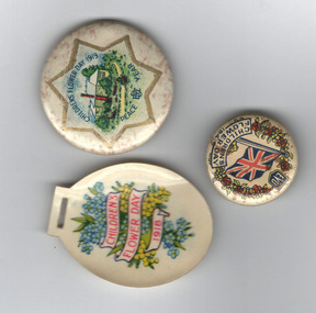 Three badges, Children's Flower Day, 1. 1941      2. 1918   3. 1919