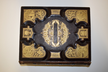 Book - Orr Family Bible, Hubbard Brothers, Holy Bible, Late 19th century