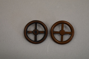 Badges x 2, Wheel Shaped