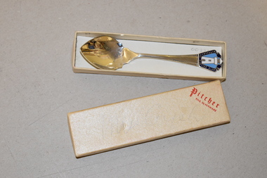 Souvenir Spoon, Pitcher Company, Warrnambool Bowling Club, 1970s