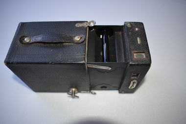 Camera, Black Box Brownie, 1901-1935