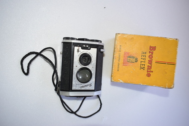 Camera, Brownie Reflex, C 1946-1960
