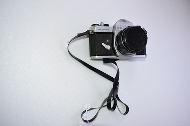 Camera, Pentax Asahi Spotmatic, 1964-1976