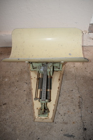 Baby Scales, Artefact, 1940s