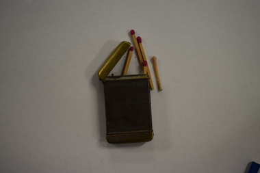 This is a match holder. with 4 matches.
