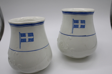 Decorative object - Permewan Wright Vase