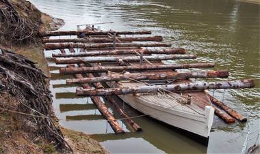 Functional object - Outrigger Barge, Murray River Sawmills, D26, 1926