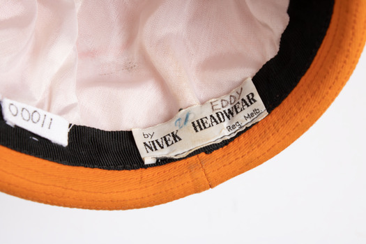 Bowler, label, Ansett 1972-1977