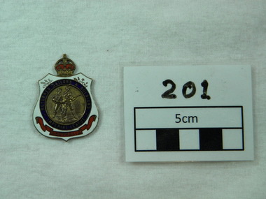 badge, c 1919