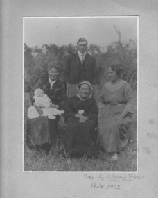 Photograph, Nightingale/Thompson Collection, 1922