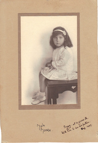Photograph, Mina Moore, Nightingale/Thompson Collection, 1907