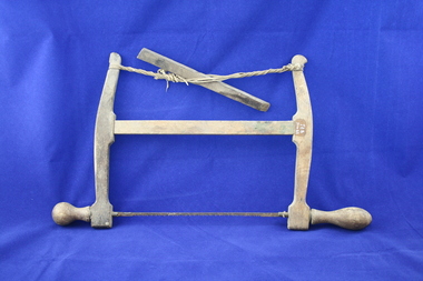 Carpenter's fretsaw