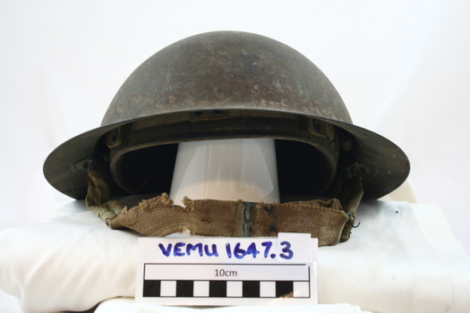 WW2 soldiers tin helmet