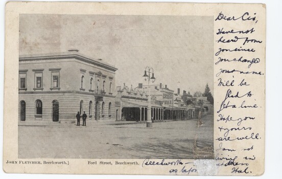 Ford St and Camp St Beechworth intersection featuring Bank of Victoria and ornate streetlight. 