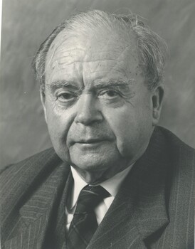Dr Murphy image - head and shoulders - front view