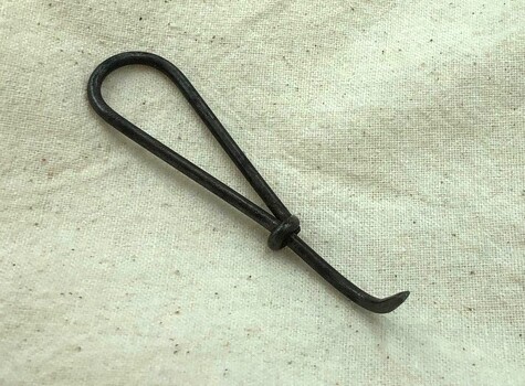 Sewing machine screwdriver with screwdriver end uppermost