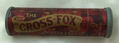 Front view of needle case with brand name visible.