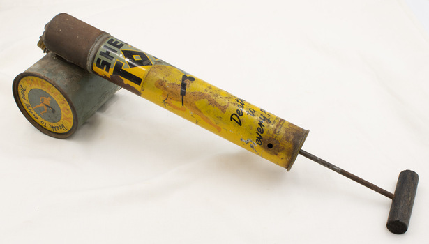 Side view of Insect Sprayer