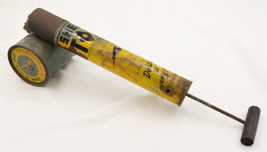 Side view of Insect Sprayer
