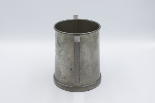 Trophy mug upright viewed in profile 