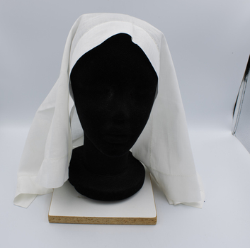 Front view of nurse veil on model.