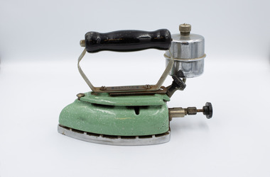 Functional object - Iron, C.J. Thomas and Son Pty. Ltd, Circa 1948