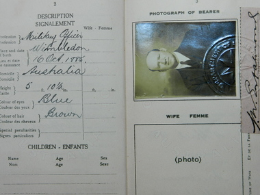 Documents & Photographs of Geoffrey Nicholson East-Almond  -  (Items held by Monash Memorial Defence Library)
