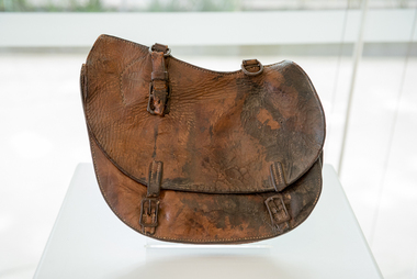 Cartridge bag (Ned Kelly)