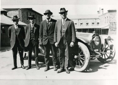 Photograph (police car), 1922