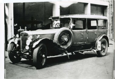 Photograph (police car), Kodak