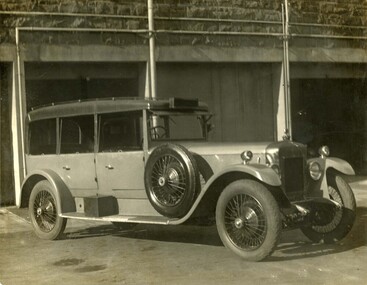 Photograph (police car), Kodak