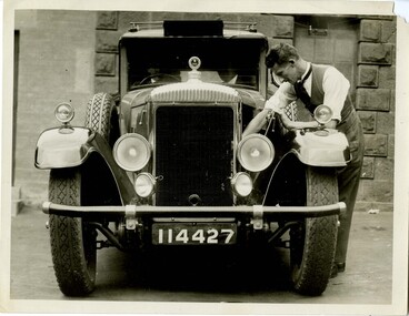 Photograph (police car), Kodak