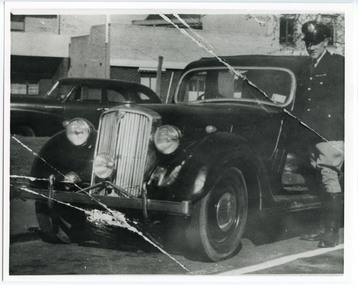 Photograph (police car), Kodak