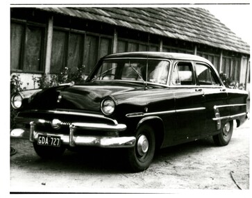 Photograph (police car), 1954