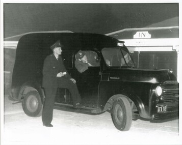 Photograph (police car), 1954