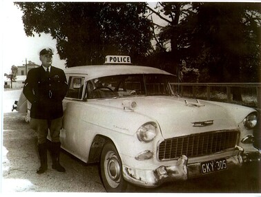 Photograph (police car), 1954