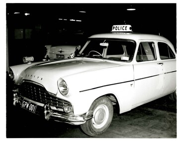Photograph (police car)