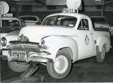 Photograph (police car)