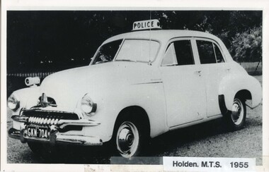Photograph (police car)