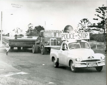 Photograph (police car)