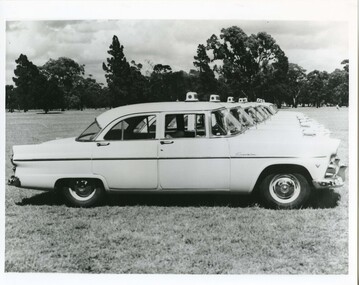 Photograph (police car)